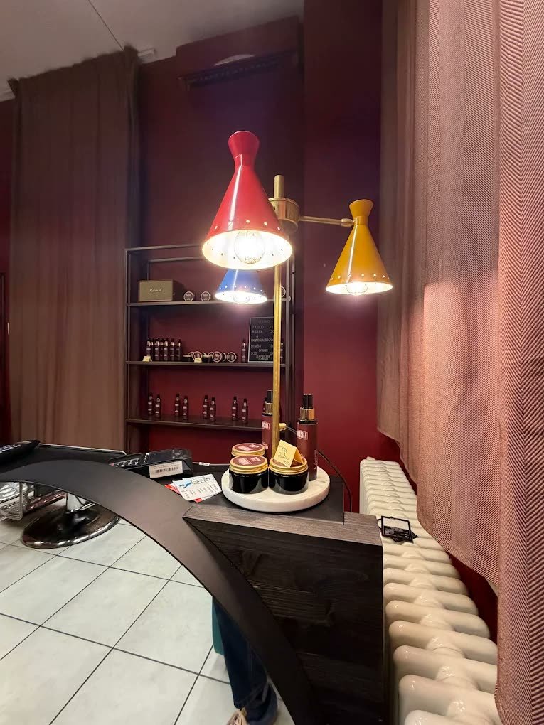 Lampade vintage e prodotti da barbiere